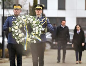 ESKİ DEVLET BAŞKANI RUGOVA ÖLÜMÜNÜN 17. YILDÖNÜMÜNDE SAYGIYLA ANILDI