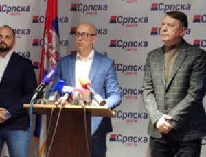 SIRP PARTİSİ, VUČIĆ’TEN DİYALOGDAN ÇEKİLMESİNİ İSTEDİ