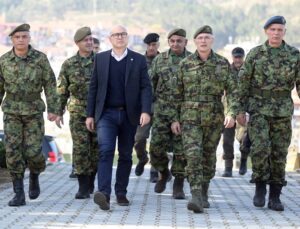 SIRP SAVUNMA BAKANI: KOSOVA SINIRINA HAREKET EMRİNİ VERDİK