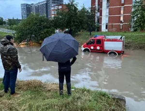 PRİŞTİNE’DE SU BASKINLARI