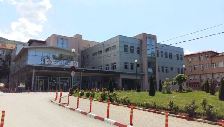 MAHKEME, PRİZREN’DE GÖZALTINA ALINAN ÜÇ DOKTOR HAKKINDA KARARINI VERDİ