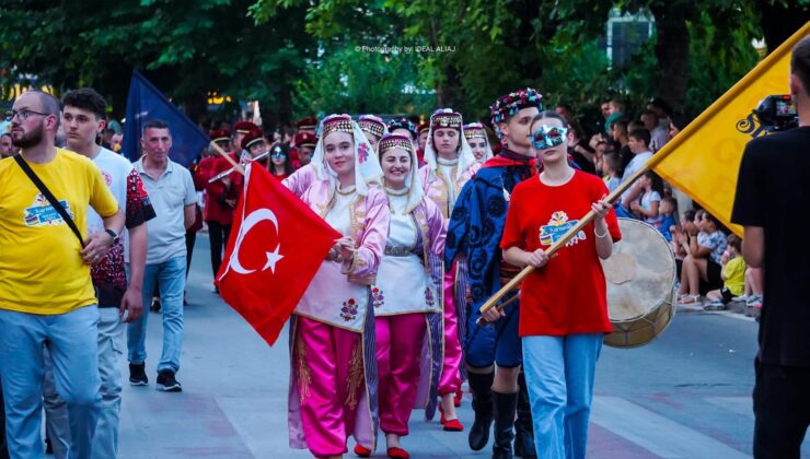 GERÇEK DERNEĞİ FOLKLOR EKİBİ “GOLDEN EAGLE” KARNAVALI’NDA