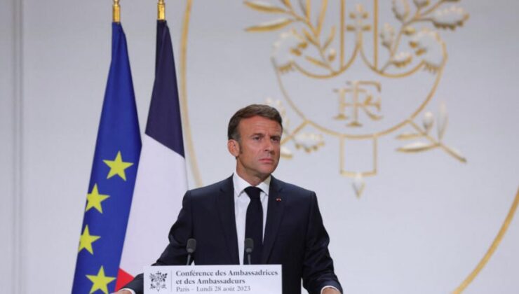 MACRON’DAN KOSOVA VE SIRBİSTAN’A UYARI