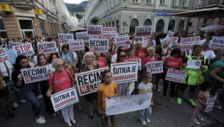 BOSNA HERSEK’TE KADINA ŞİDDET PROTESTOSU