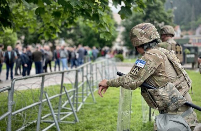 KOSOVA’DAKİ DURUM İSTİKRARSIZLIĞINI SÜRDÜRÜYOR