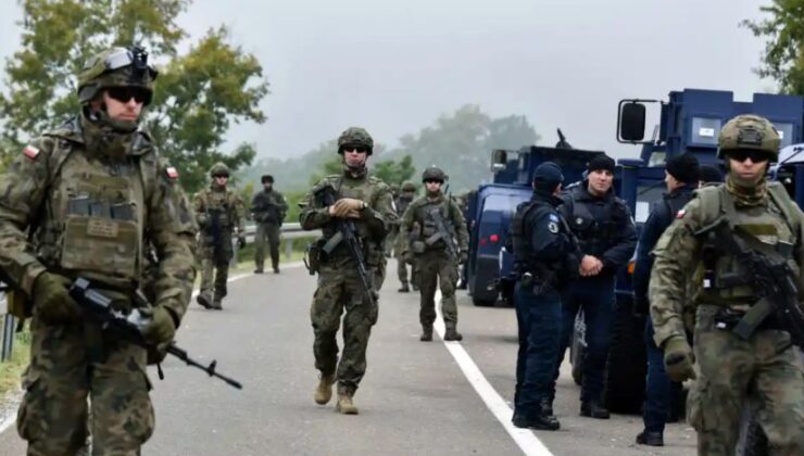  KFOR KOSOVA’NIN KUZEYİNDEKİ VARLIĞINI ARTIRIYOR