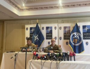 NATO, KOSOVA’YA İLAVE BİRLİKLER GÖNDERMEYE DEVAM EDECEK