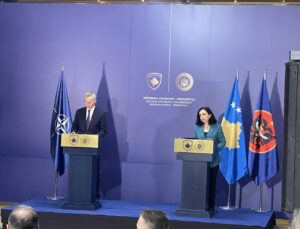 NATO, KOSOVA’DAKİ ASKERİ VARLIĞINI KALICI OLARAK ARTIRMA İHTİMALİNİ DEĞERLENDİRİYOR