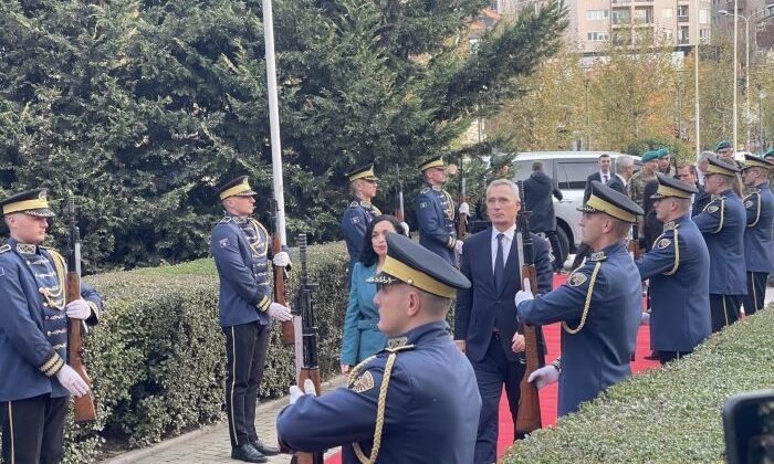 NATO GENEL SEKRETERİ STOLTENBERG KOSOVA’DA