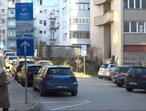  PRİŞTİNE’DE KAMU OTOPARKLARINDA YENİ UYGULAMA