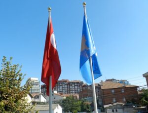 KOSOVA’DA TÜRKLÜĞÜN RESMİYET KAZANMASININ 73. YILI KUTLU OLSUN