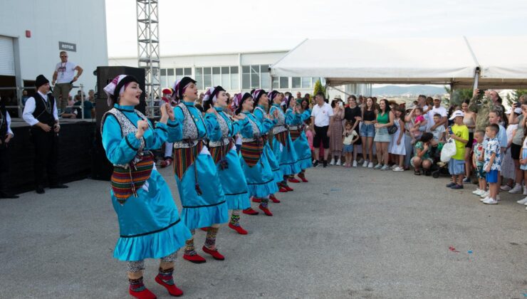 “GERÇEK” DERNEĞİ FOLKLORCULARI KFOR ASKERLERİNİ MEST ETTİ