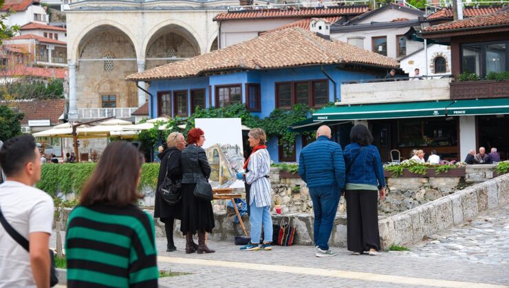 SANATLA UYANMAK FESTİVALİ PRİZREN’E SANAT CANLILIĞI KATTI