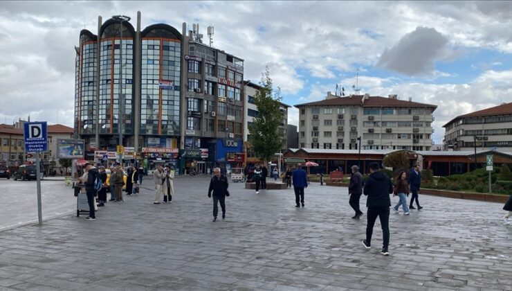 SİVAS’TA PEŞ PEŞE İKİ DEPREM MEYDANA GELDİ