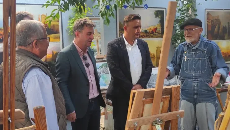 KOSOVALI RESSAM İSMET BÖLÜKEMİNİ’NİN KEMER’DE SERGİSİ AÇILDI