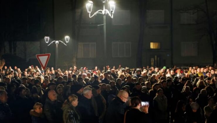 KARADAĞ’DA PROTESTO GÖSTERİLERİ