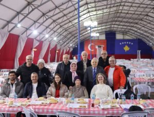 TÜRKİYE’YE GÖÇ ETMİŞ PRİŞTİNELİLER VE AİLELERİ RAMAZAN’DA VATAN ÖZLEMİNİ GİDERDİ