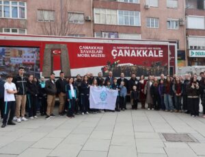 ÇANAKKALE SAVAŞLARI MOBİL MÜZESİ PRİŞTİNE’DE ZİYARETÇİLERE KAPILARINI AÇTI